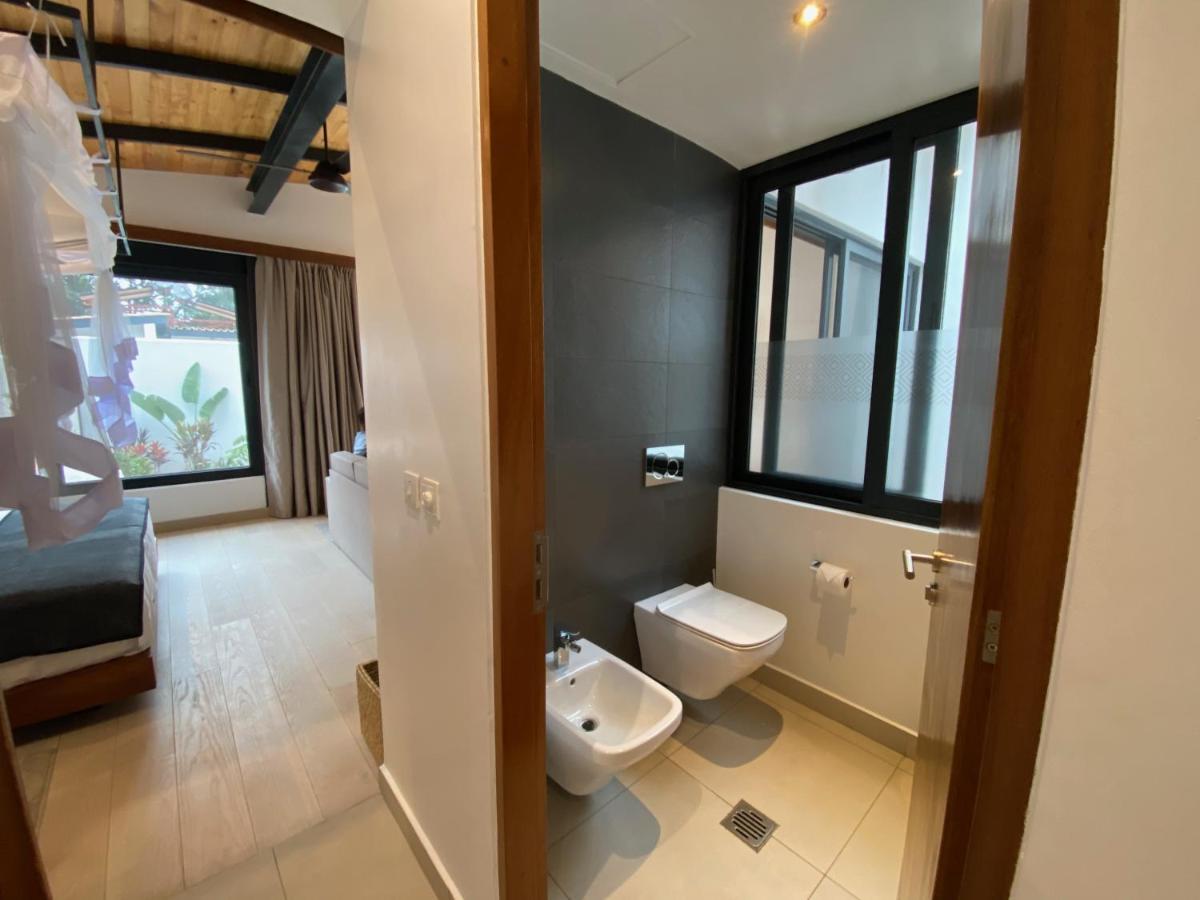 The Retreat Hotel คิกาลี ภายนอก รูปภาพ