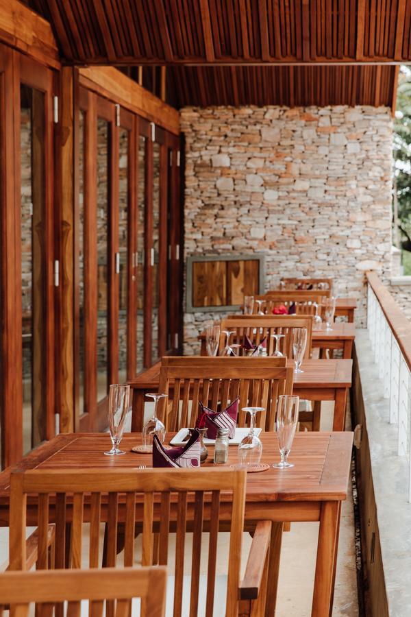 The Retreat Hotel คิกาลี ภายนอก รูปภาพ